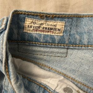 Levis’ straight jeans